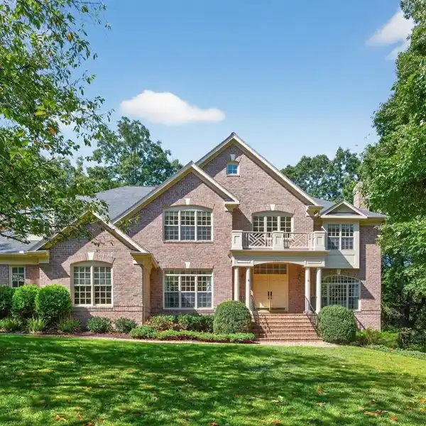 UPDATED MCLEAN RESIDENCE WITH HARDWOOD FLOORS AND ENTERTAINER’S LAYOUT