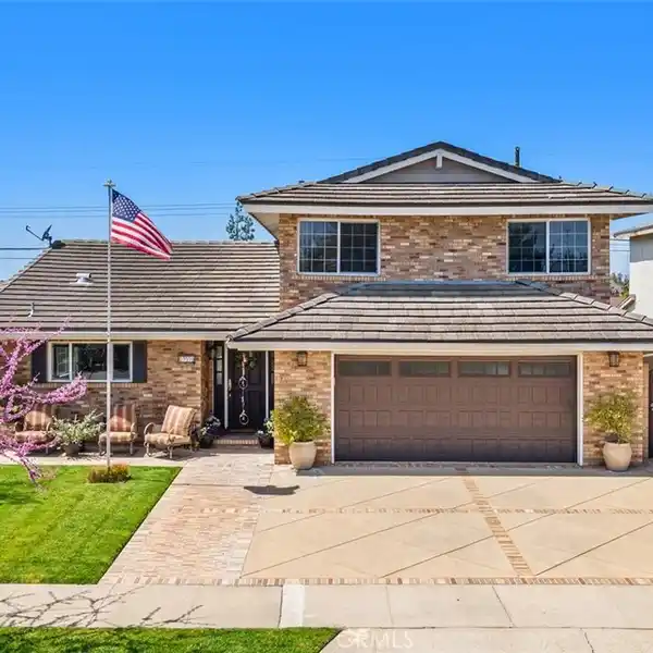 REMODELED HOME OFFERING RESORT-STYLE LIVING