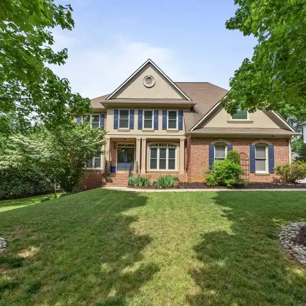 WONDERFUL EXECUTIVE HOME IN RIVER RUN