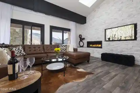 Beautiful Top-floor Enzian Penthouse