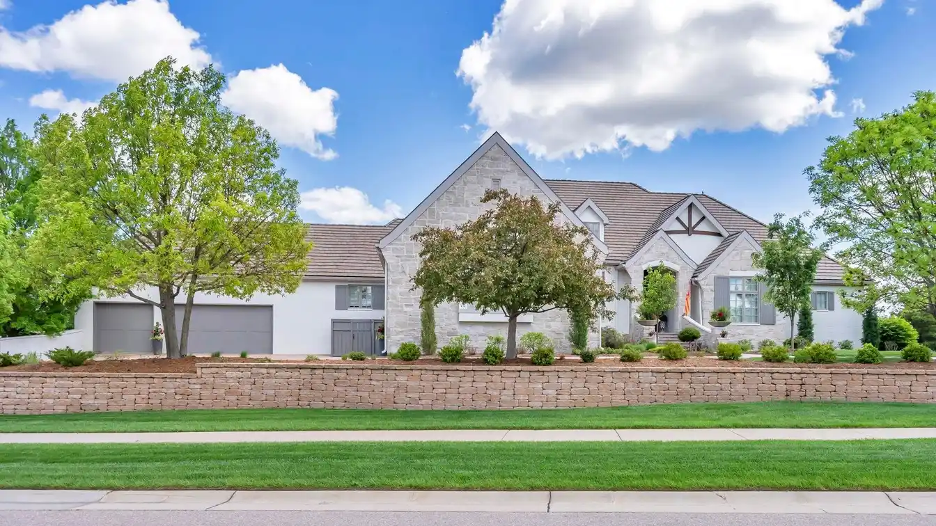 Stunningly Remodeled Luxury Estate