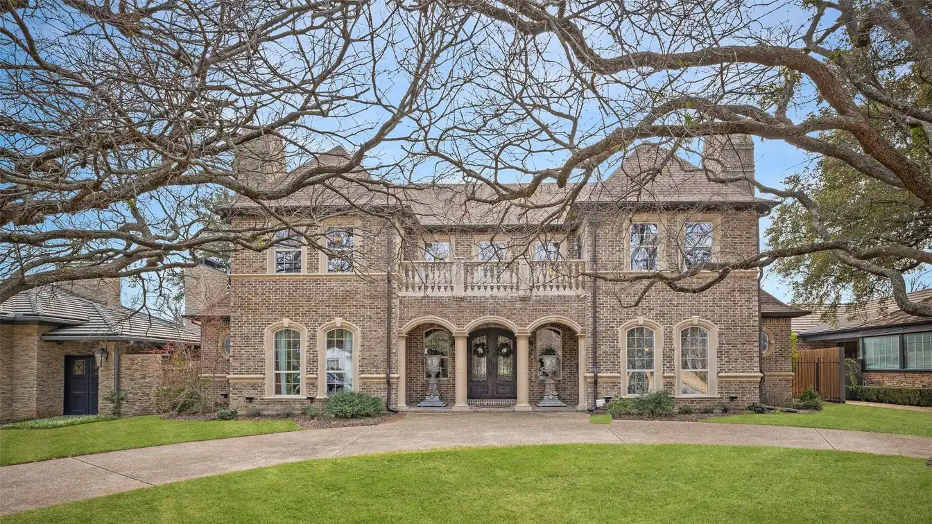 Wonderful Home on a Large Lot