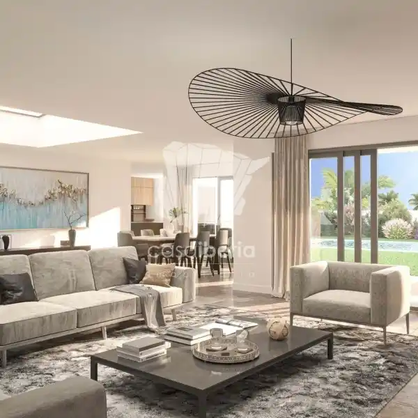 STYLISH 3-BED VILLA WITH CUSTOM INTERIORS