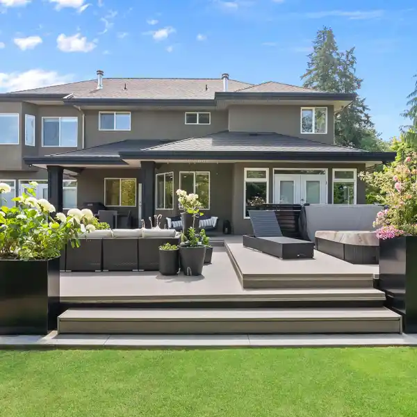ELEGANT HOME ON A CHANTRELL PARK CUL-DE-SAC