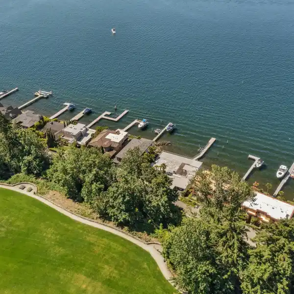 MAGNIFICENT WATERFRONT PROPERTY