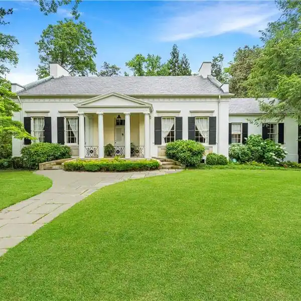 TIMELESS 1930S ELEGANCE WITH MODERN TOUCHES