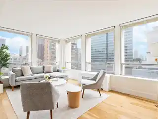 Renovated Luxury Condo with Stunning City Views