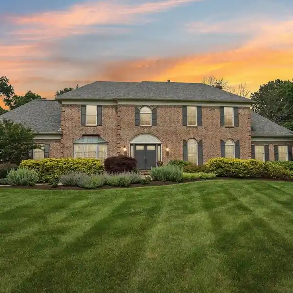 IMPECCABLY MAINTAINED COLONIAL ON A PREMIUM CUL-DE-SAC LOT