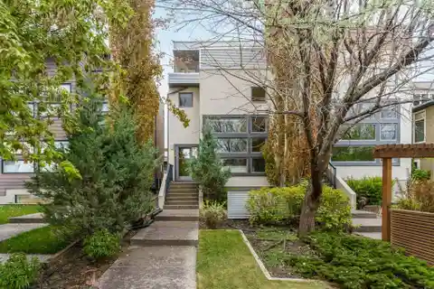 Bold Architecture Meets Everyday Luxury Living