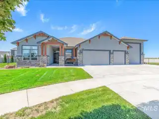 Ultimate Adventure Home with Lake Access Nearby