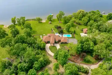 Secluded Waterfront Paradise with Pool