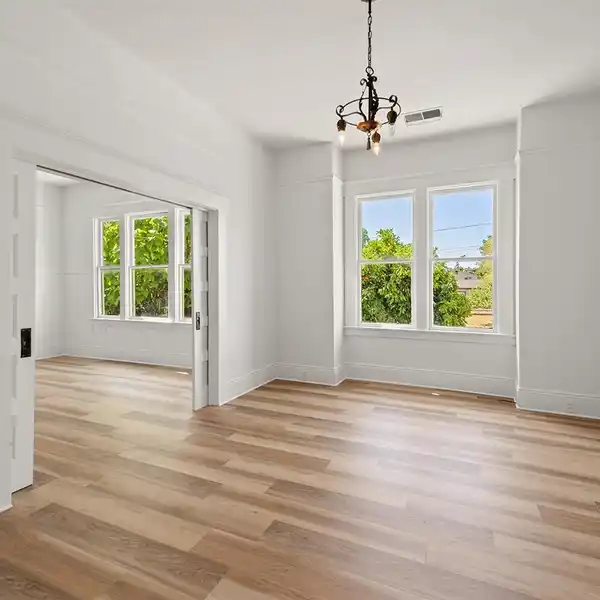 UNIQUE OPPORTUNITY IN HEALDSBURG