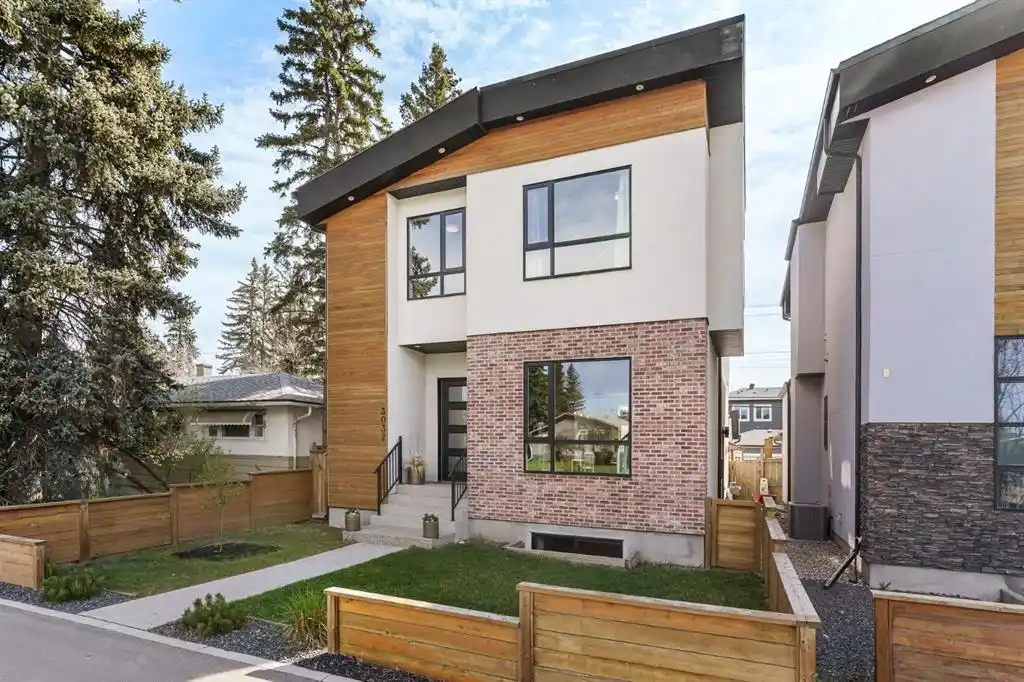 Modern Luxury in a Welcoming Neighborhood