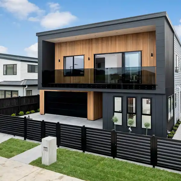 STUNNING MULTI-GENERATIONAL HOME
