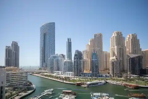 Stunning Residence Redefining Waterfront Living
