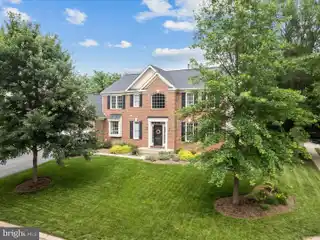 Elegant Turnkey Home Near Pools and Trails