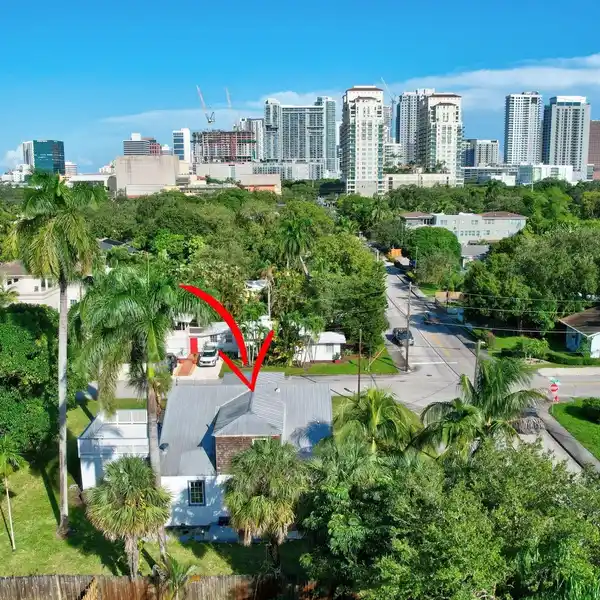 PROMINENT CORNER PROPERTY FULL OF HISTORY