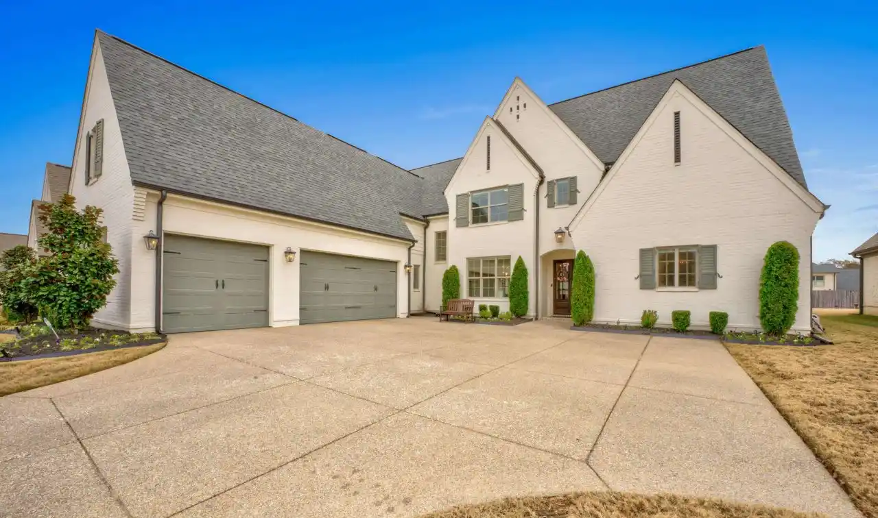 Elegant Custom Home in Sought-after Collierville