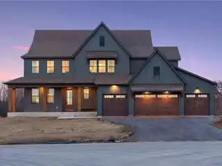 Gorgeous New Construction in Koch Farm Sanctuary