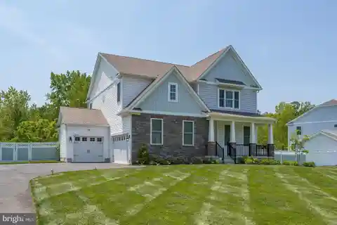 Gorgeous Home in Exclusive Hidden Creek