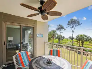 A Gem in the Prestigious Shorewood Complex