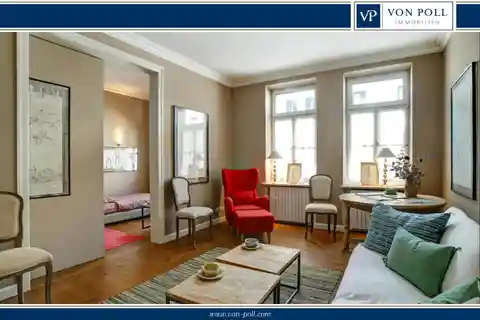 Charming Apartment Blending Classic and Contemporary