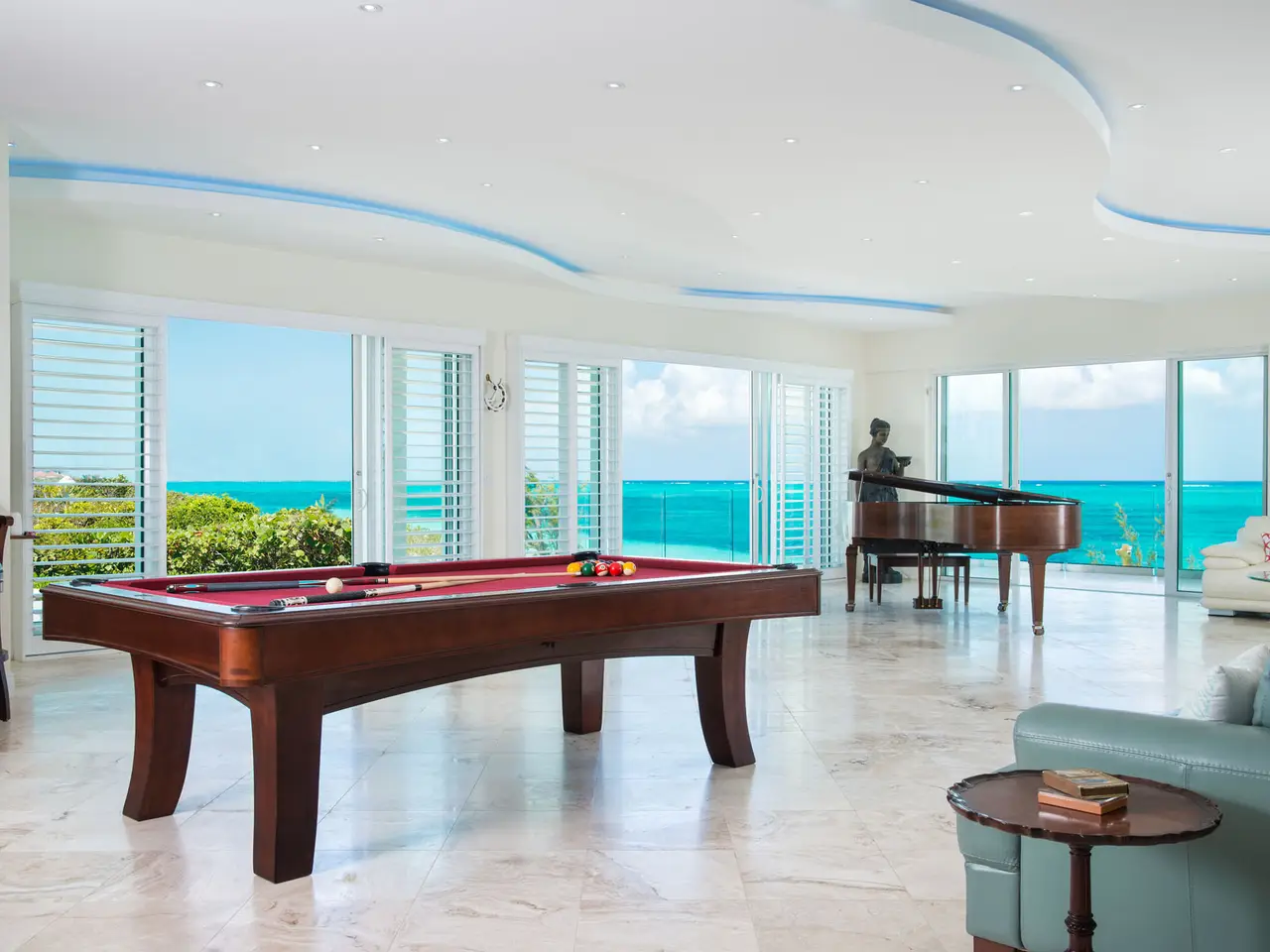 Impulse on Grace Bay Beach