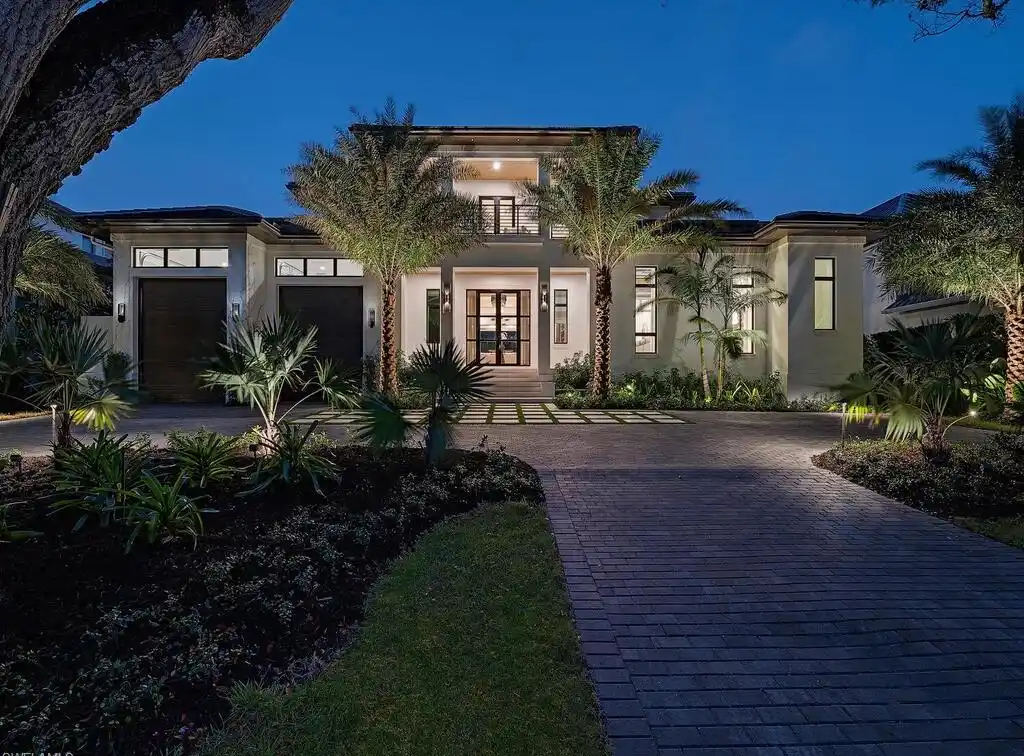 Stunning New Caribbean Contemporary Residence
