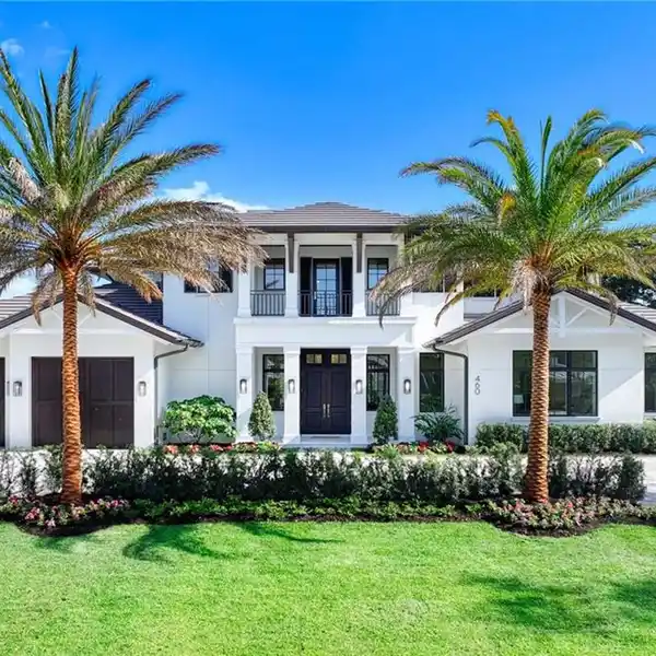 EXCEPTIONAL NEW CONSTRUCTION ON A PRESTIGIOUS STREET