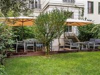 PEACEFUL GARDEN-LEVEL APARTMENT
