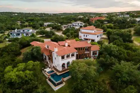 Little Blue Stem Estate