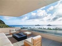 CONTEMPORARY ELEGANCE IN STUNNING LANIKAI SETTING