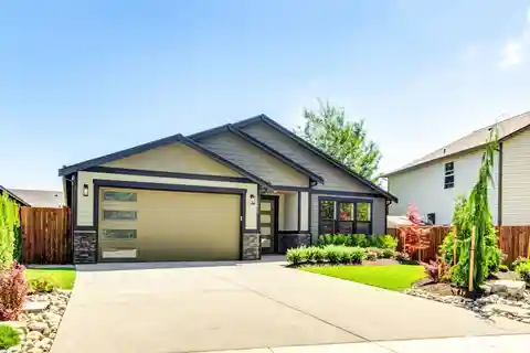 New Rambler in Fernwood Estates