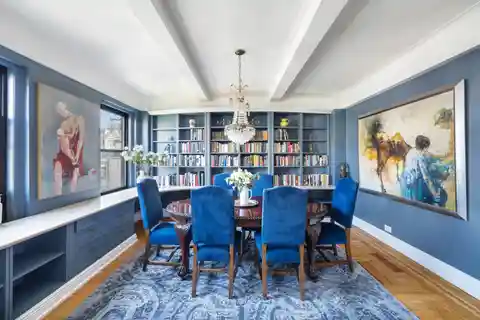 Gorgeous Sun-Filled Apartment