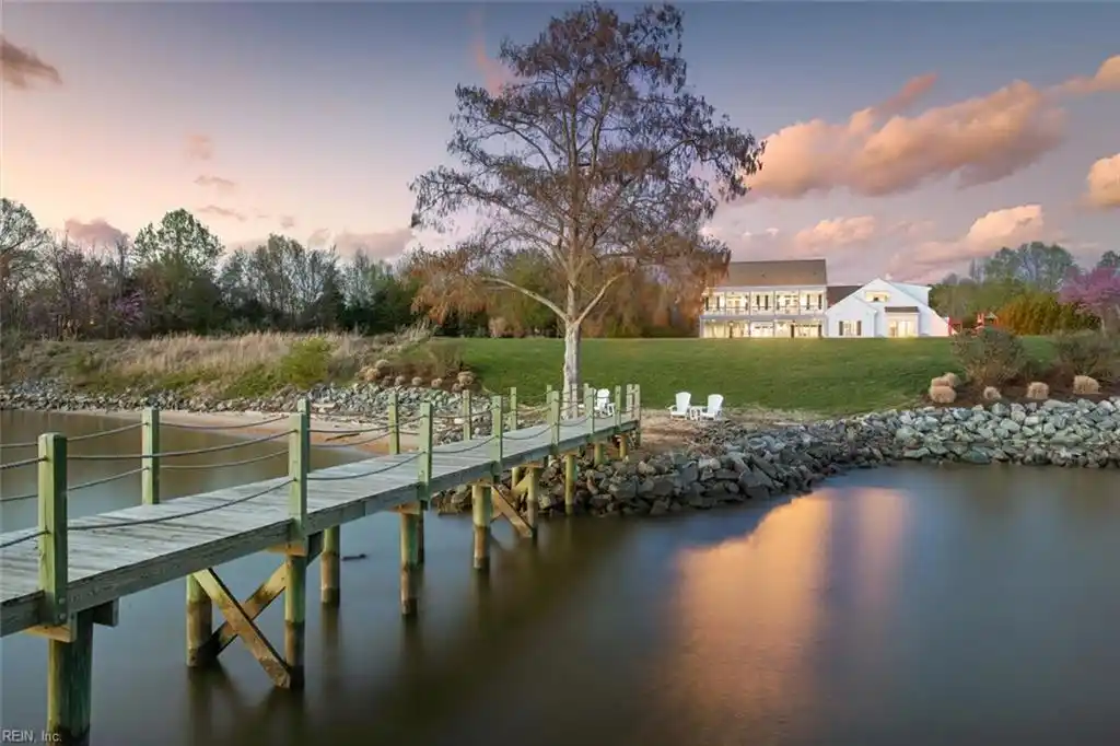 10-acres of James River Waterfront