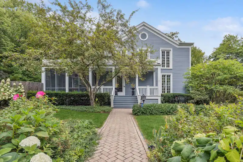 Exceptional Home Plus Coach House