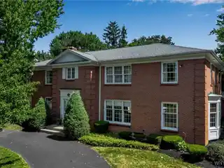 Beautiful Traditional Home with Graceful Detail
