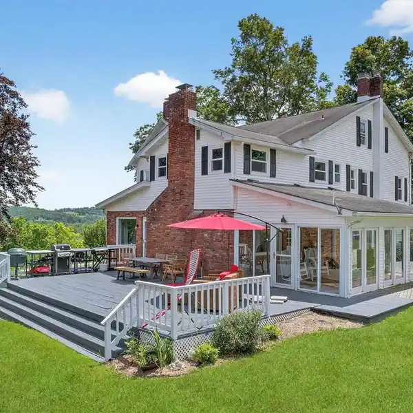 HISTORIC GRANDEUR WITH MODERN REFINEMENT