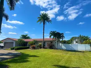 Lovely Home on an Exclusive Cul-De-Sac