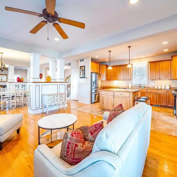 CLASSIC DESIGN WITH MODERN AMENITIES