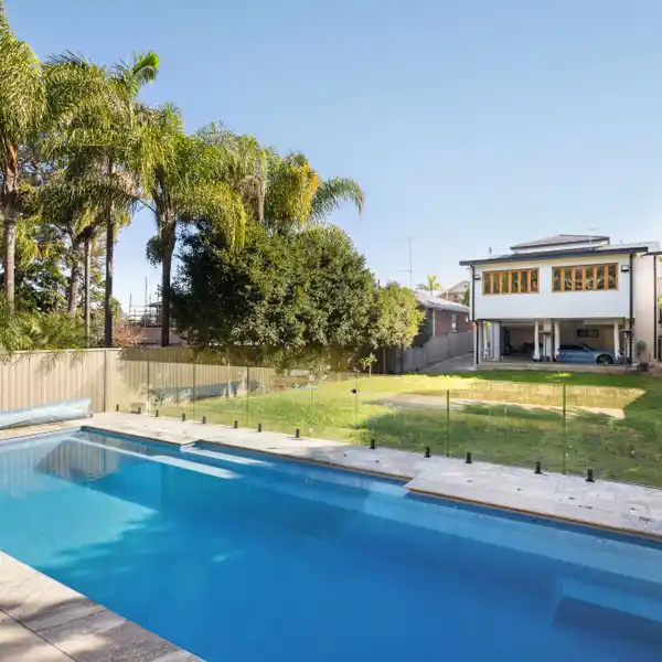 SPACE AND COMFORT WITH OUTSTANDING POTENTIAL