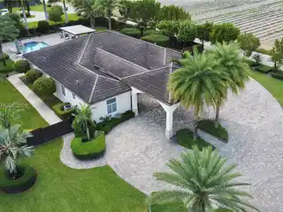 Luxury Redlands Home with Sparkling Pool and Patio