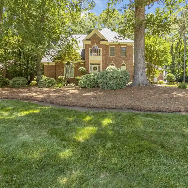 STATELY HOME WITH A LARGE BACKYARD