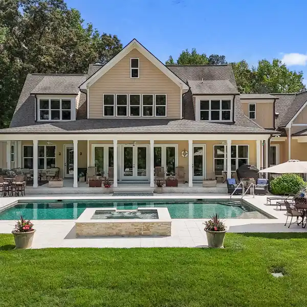 LUXURY ESTATE HOME ON 3.5 ACRES