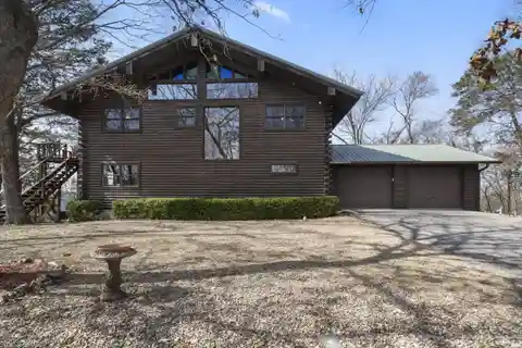 Private Log Cabin Estate with Scenic Wraparound Deck