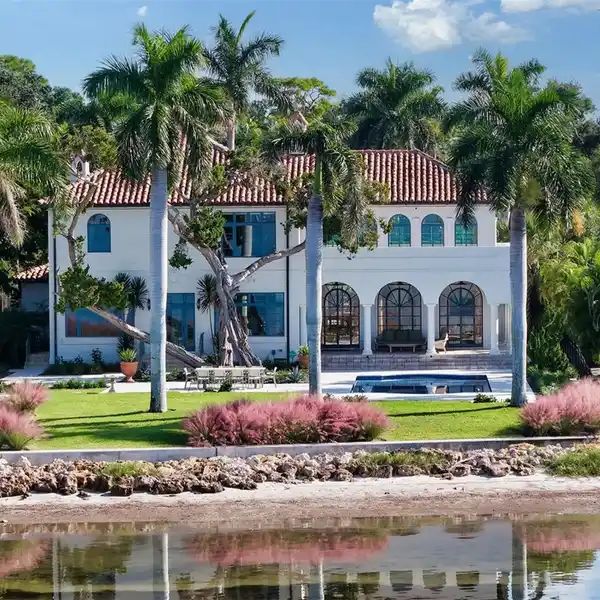 MEDITERRANEAN HOME BLENDING HISTORIC CHARM AND MODERN COMFORT
