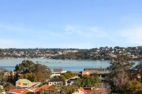 Prestigious Top-Floor Penthouse