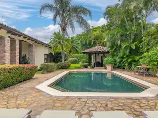 Gorgeous House in Exclusive Bosques De Lindora