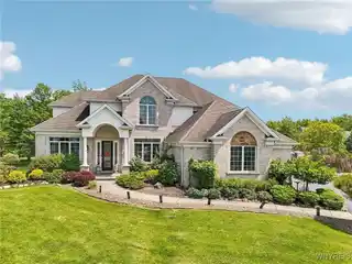 Exceptional Home Blending Luxury and Comfort