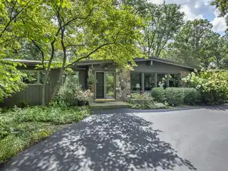 Stunning California Contemporary Ranch on One Acre